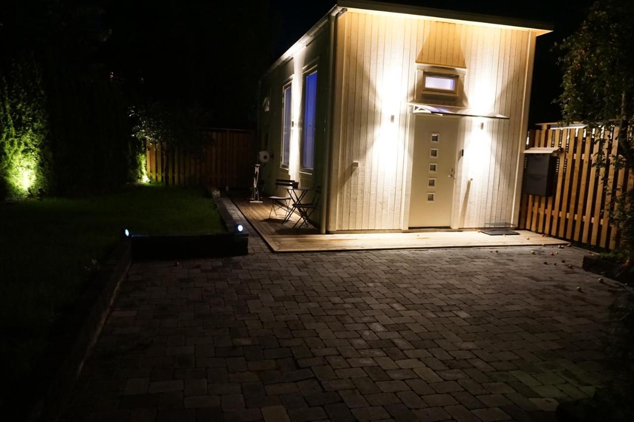 Fresh Happy Little House, 35 M2 In Taeby Apartment Stockholm Luaran gambar