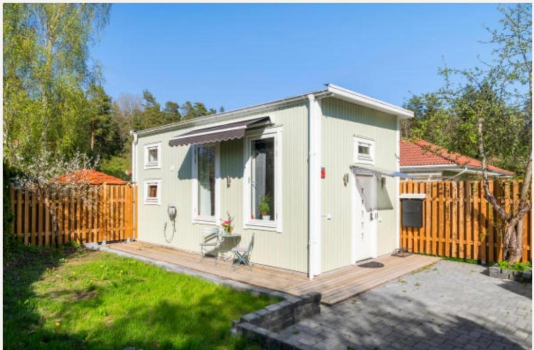 Fresh Happy Little House, 35 M2 In Taeby Apartment Stockholm Luaran gambar